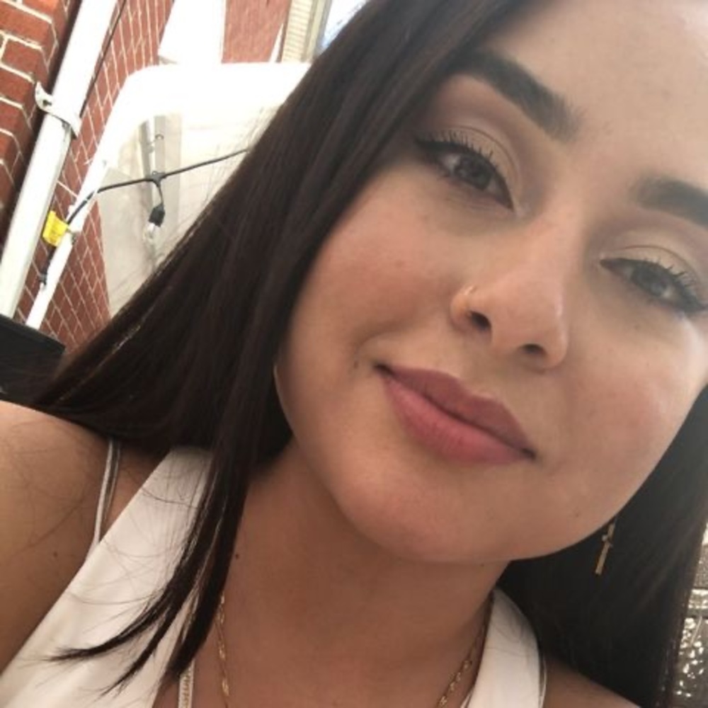 Meet your Posher, Lorena